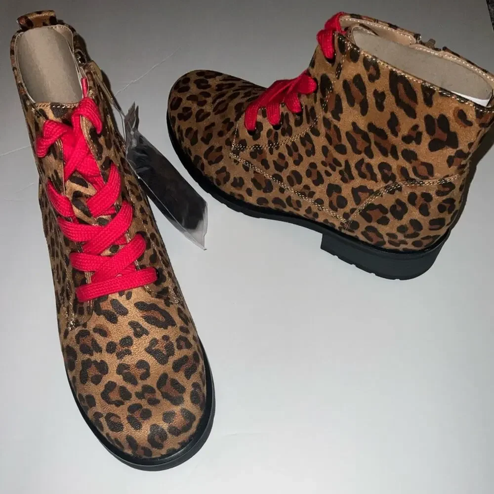 Sophie 17 Girl Leopardess Tan Leopard Print Red with extra shoestrings Size 5